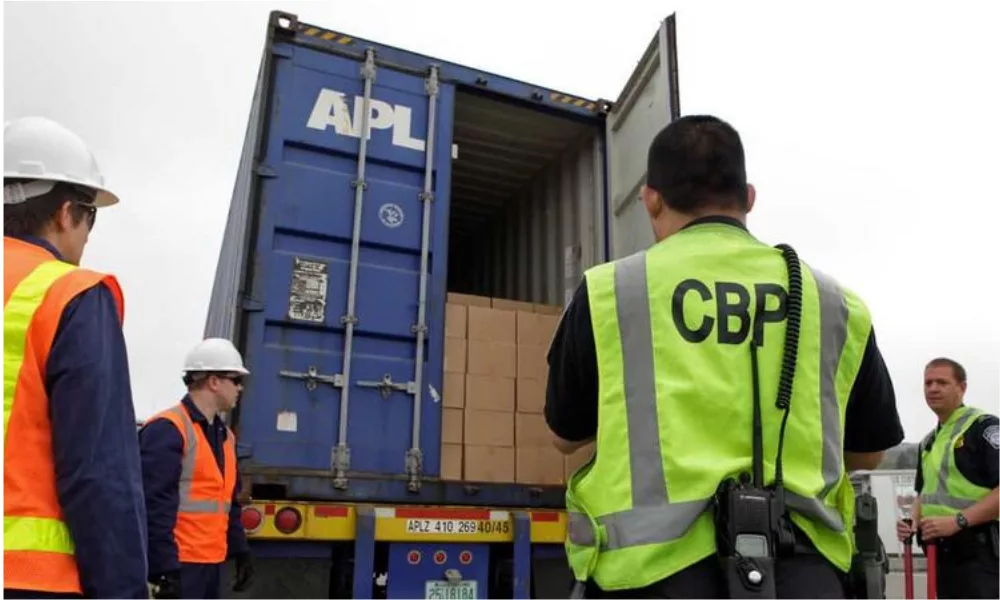 ALT: Transporting goods under customs supervision 